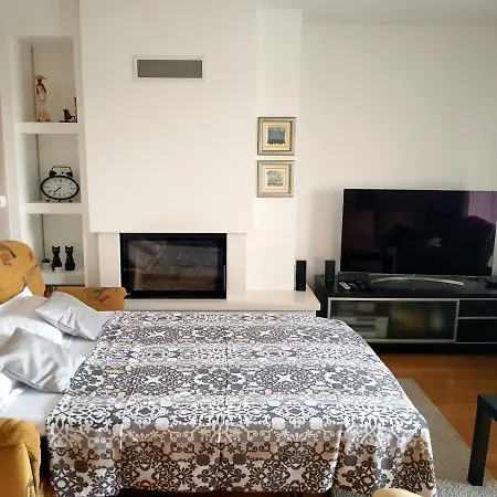 Mendula Βίλα Kaštela